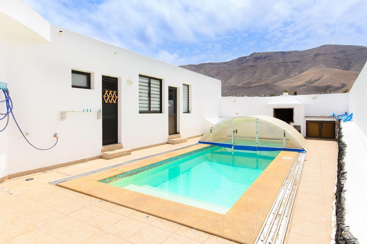 Famara Beach Apt Eksteriør billede
